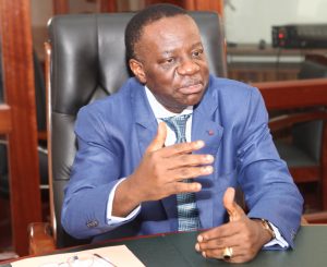 Enseignement supérieur – Jacques Fame Ndongo apaise les tensions