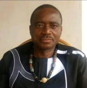 Cameroun – Les employés de parkings payants à Yaoundé : Déshabillent Jean Martin Etoundi