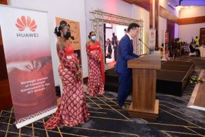 Cameroun – 20ème anniversaire de la téléphonie mobile : Huawei illumine le salon CAMMOB 20-20