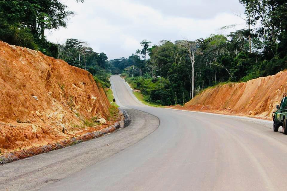 Cameroun – Chantiers routiers du Plan d’urgence : Zoom sur les 412 km en cours de bitumage