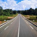 Cameroun / Corridor Sangmelima – Ouesso : Nganou Djoumessi inaugure 318,5 km de routes bitumées dans la Sud.