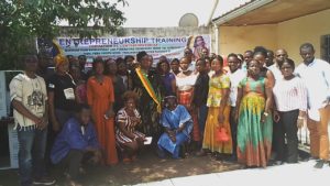 Cameroun – Lutte contre le chômage des jeunes : Honorable Judith Sama Yeba oeuvre pour l&rsquo;entrepreneuriat des jeunes à Yaoundé.