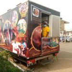 Cameroun – Veribon Food+ :Le car restaurant mobile fait ses preuves à Yaoundé.