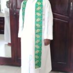 Cameroun – Tribune libre du prêtre philosophe Jean Armel Bissi sur les prêtres non solidaires de la souffrance des autres : les imposteurs de l’Évangile du Christ en 2022.