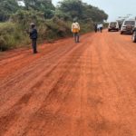Cameroun – Entretien périodique de la route en terre Ngoura II – Ndélélé – Yola – Gari Gombo – Yokadouma : Le voyage passe de 12h à 2h30 pour les 155,5 km.