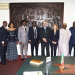 Coopération Cameroun – Canada : Le Haut-Commissaire Richard Bale reçu en audience par le ministre de l’environnement Hele Pierre.