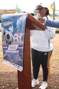 Cameroun – YRY Festi-Foot 2022 : Le colonel Rose Yvette Yaka fait vibrer la jeunesse de Melong.