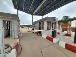 Cameroun – mise en service des 14 Postes de péages automatiques : l&rsquo;État ambitionne de collecter 632,581 milliards de FCFA de recettes cumulées d&rsquo;ici 2041, pour un investissement global de 42 milliards de FCFA.