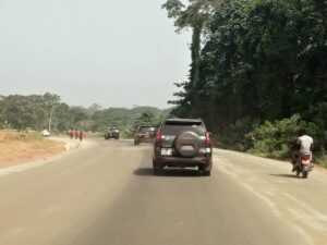 Cameroun – Livraison de la route Meteing – Yoko :Le satisfécit des populations de Yoko.