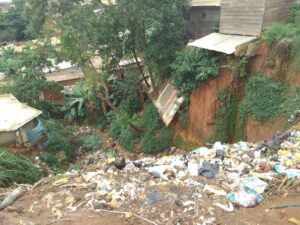 Cameroun – Libération des zones à risques à Yaoundé : L&rsquo;urgence de la réinstallation et de l&rsquo;aménagement.
