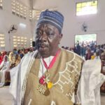 Cameroun – Centre secondaire de New-Bell à Douala II : El Hadj Relouanou Charouboutou prête serment comme Officier d’état-civil.