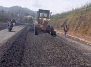 Cameroun – Construction de la route Kumbo–Ndu : l&rsquo;entreprise doit intensifier les travaux pour rattraper le retard.