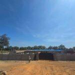 Cameroun – Construction de la route Guidjiba – Tapare : La base-vie de l&rsquo;entreprise prend forme.