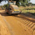 Cameroun – Route Guidiguis–Yagoua (68,7km) : Déjà 10 km de remblais réalisés.