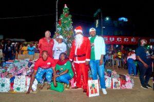 Cameroun – FESTY NOËL ELIG ENGOUDOU 2025 : Plus de 1000 cadeaux distribués aux enfants de la Commune de Yaoundé 5