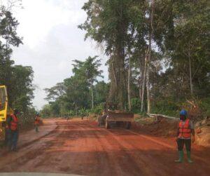 Cameroun – Bitumage de la route Mvangan – Nkpaebae 2 : les travaux démarrent.