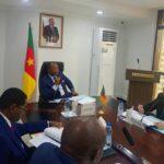 Cameroun – Reconstruction de la route Ngaoundéré–Garoua (242 km) : le MINTP précise les priorités sur les options techniques et met l&rsquo;accent sur le traitement des nids-de-poule.