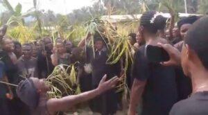 Cameroun – Lutte contre la drogue dans la Manyu : Les femmes descendent dans la rue à Mbeme.