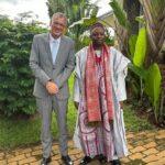 Cameroun – Diplomatie culturelle : Le Lamido de Tibati reçu par l’Ambassadeur d’Allemagne avant son départ pour Brême.