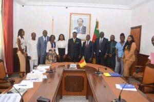 Cameroun – Sécurisation des documents officiels : Le Ministère des Transport explore des solutions.