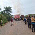 Cameroun – Axe Yaoundé – Bertoua : Accident puis incendie de quatre camions.