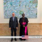 Cameroun – Crise anglophone : Les États-Unis et l&rsquo;Église catholique échangent à Yaoundé.