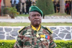 Cameroun – Centres d&rsquo;instruction des armées : Le Général NKA Valère prend les commandes.
