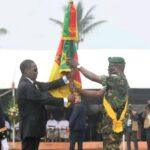 Cameroun – Commandement militaire : Les 5 nouveaux généraux reçoivent leurs galons.
